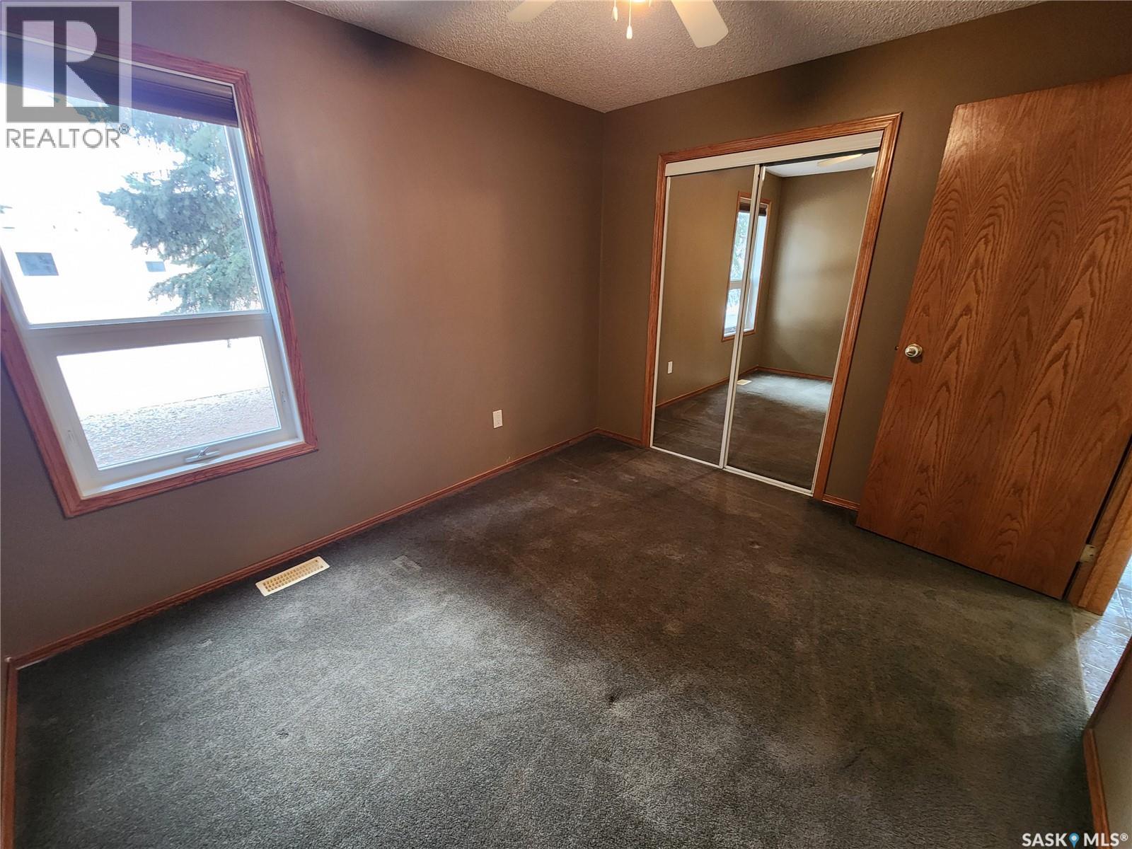 101 12 Cundall Drive, Estevan, Saskatchewan  S4A 1T1 - Photo 17 - SK035654