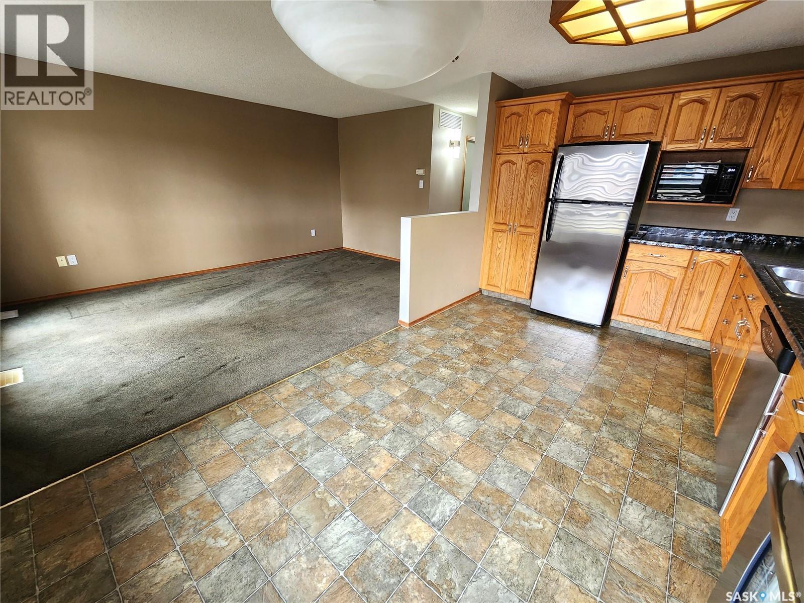101 12 Cundall Drive, Estevan, Saskatchewan  S4A 1T1 - Photo 27 - SK035654