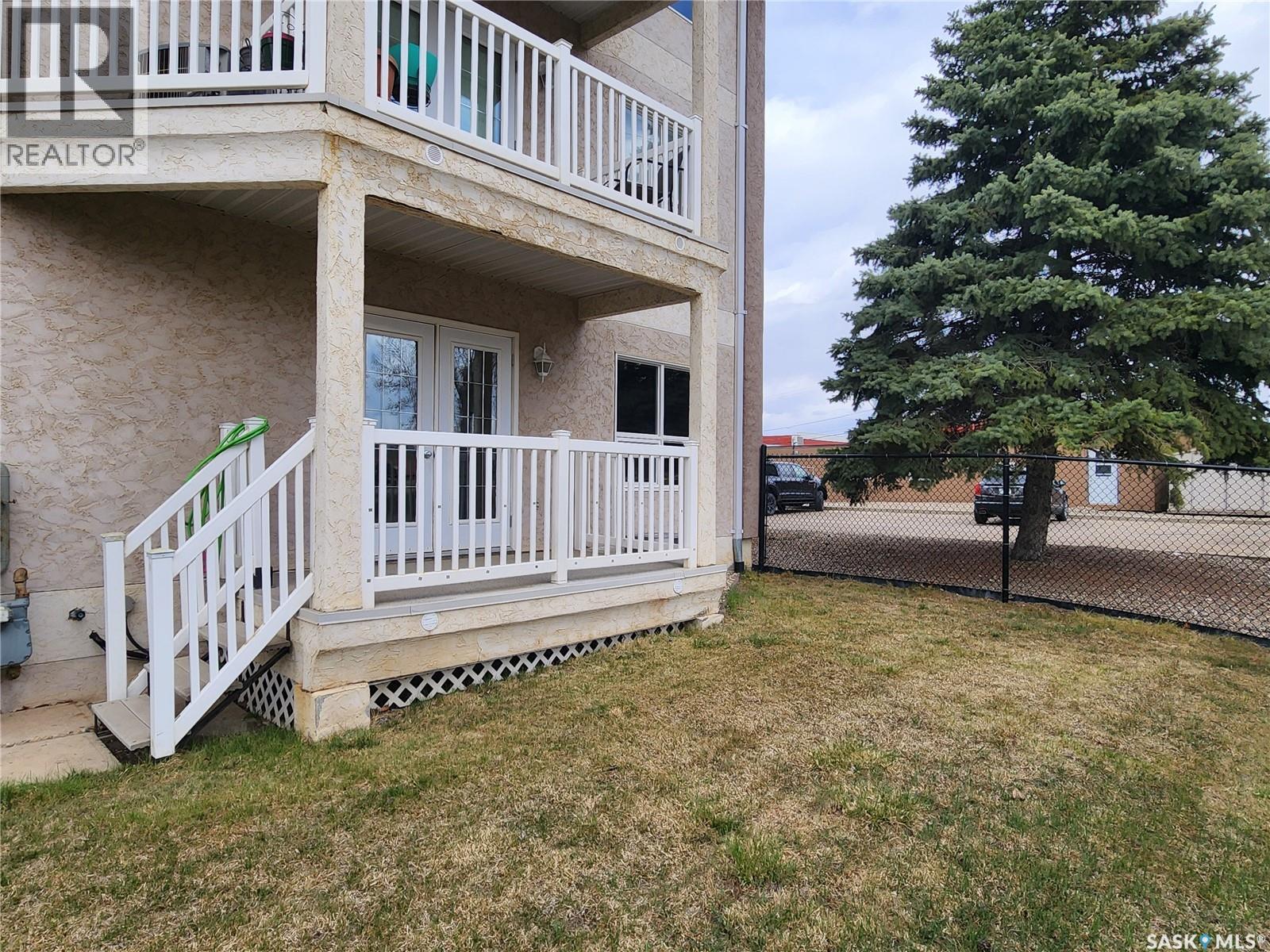 101 12 Cundall Drive, Estevan, Saskatchewan  S4A 1T1 - Photo 34 - SK035654