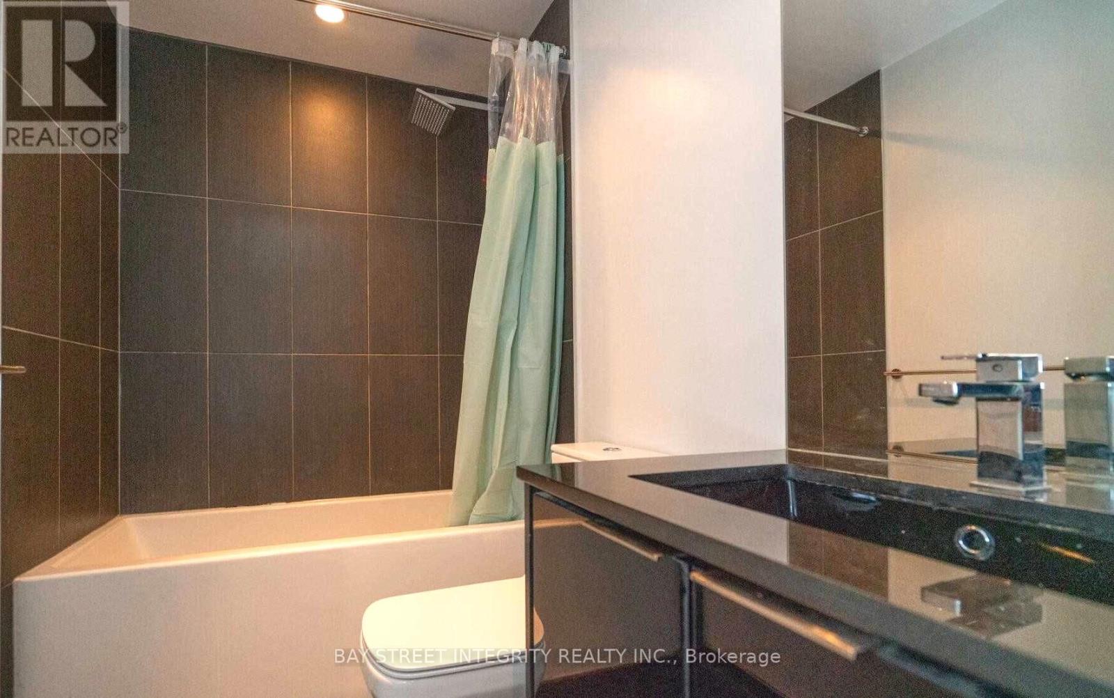 1909 - 70 Temperance Street, Toronto, Ontario  M5H 4E8 - Photo 10 - C13113932