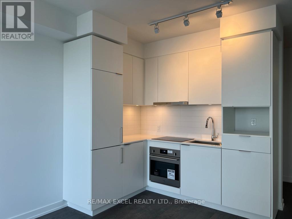 2710 - 8 Olympic Garden Drive, Toronto, Ontario  M2M 0B9 - Photo 5 - C13113956
