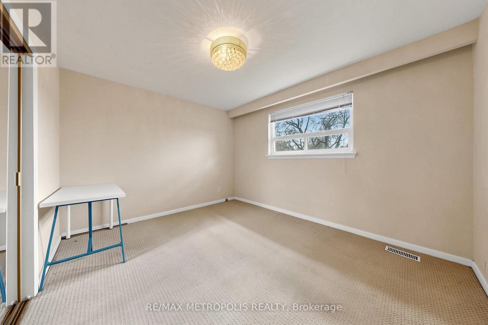 51 Greyabbey Trail, Toronto, Ontario  M1E 1V8 - Photo 15 - E13113966