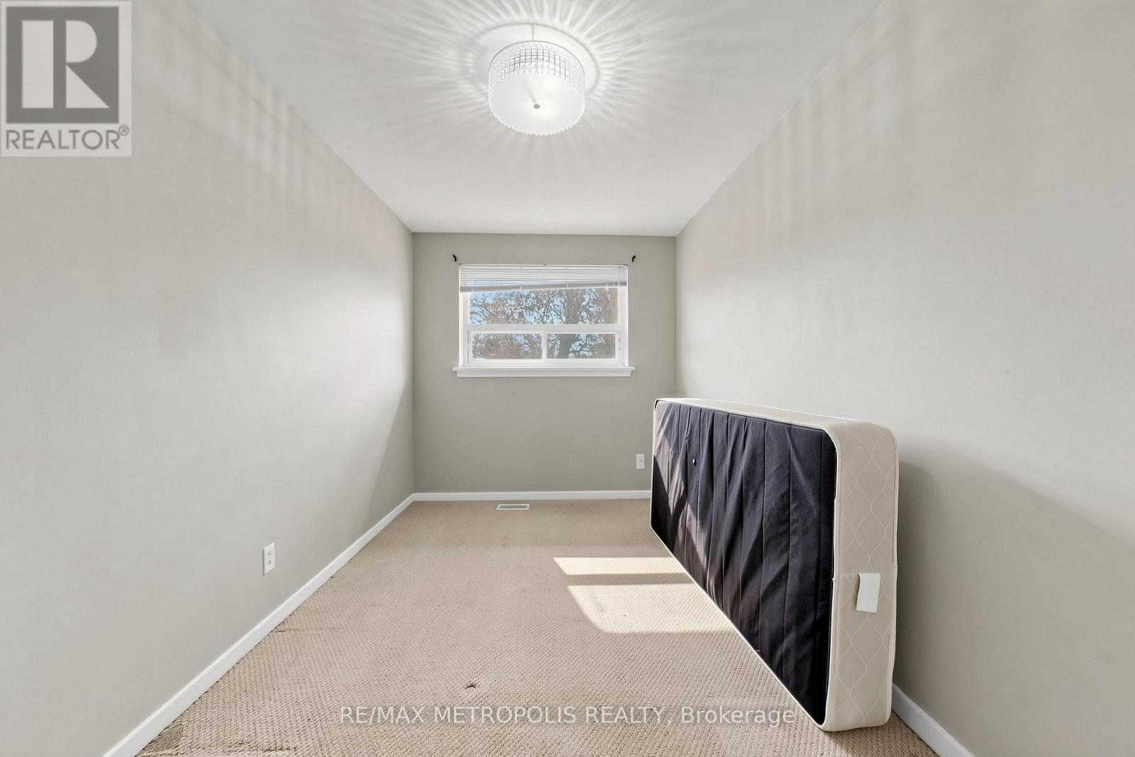 51 Greyabbey Trail, Toronto, Ontario  M1E 1V8 - Photo 19 - E13113966
