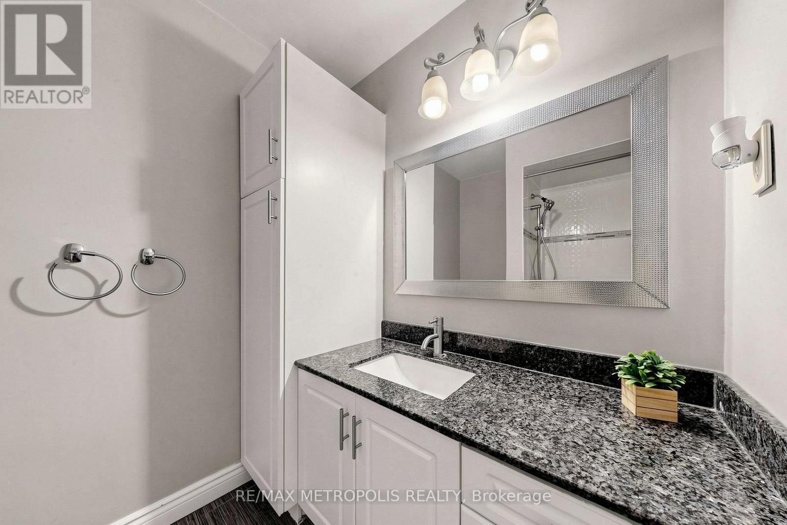 51 Greyabbey Trail, Toronto, Ontario  M1E 1V8 - Photo 24 - E13113966