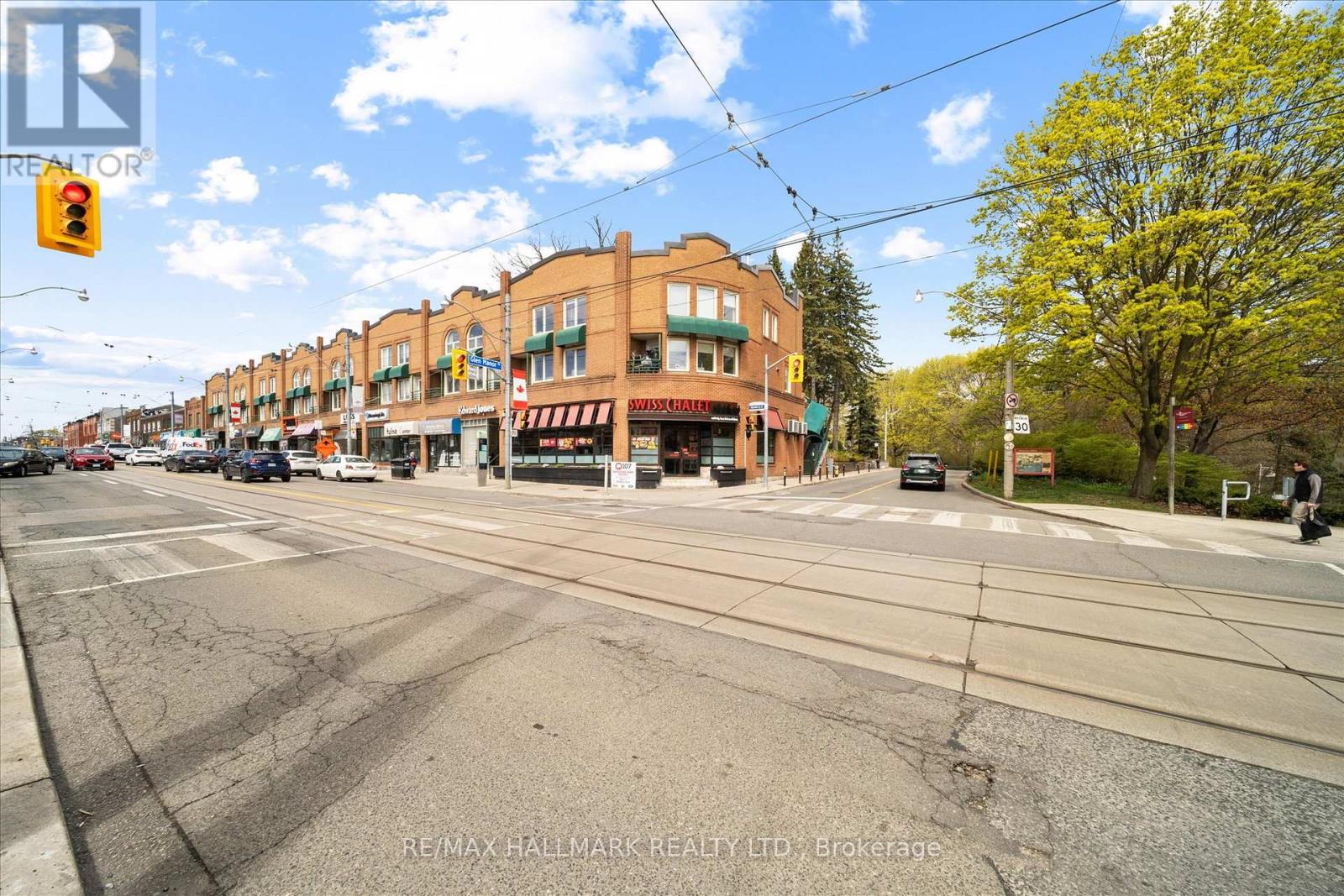 1 - 122 GLEN MANOR DRIVE, Toronto, Ontario