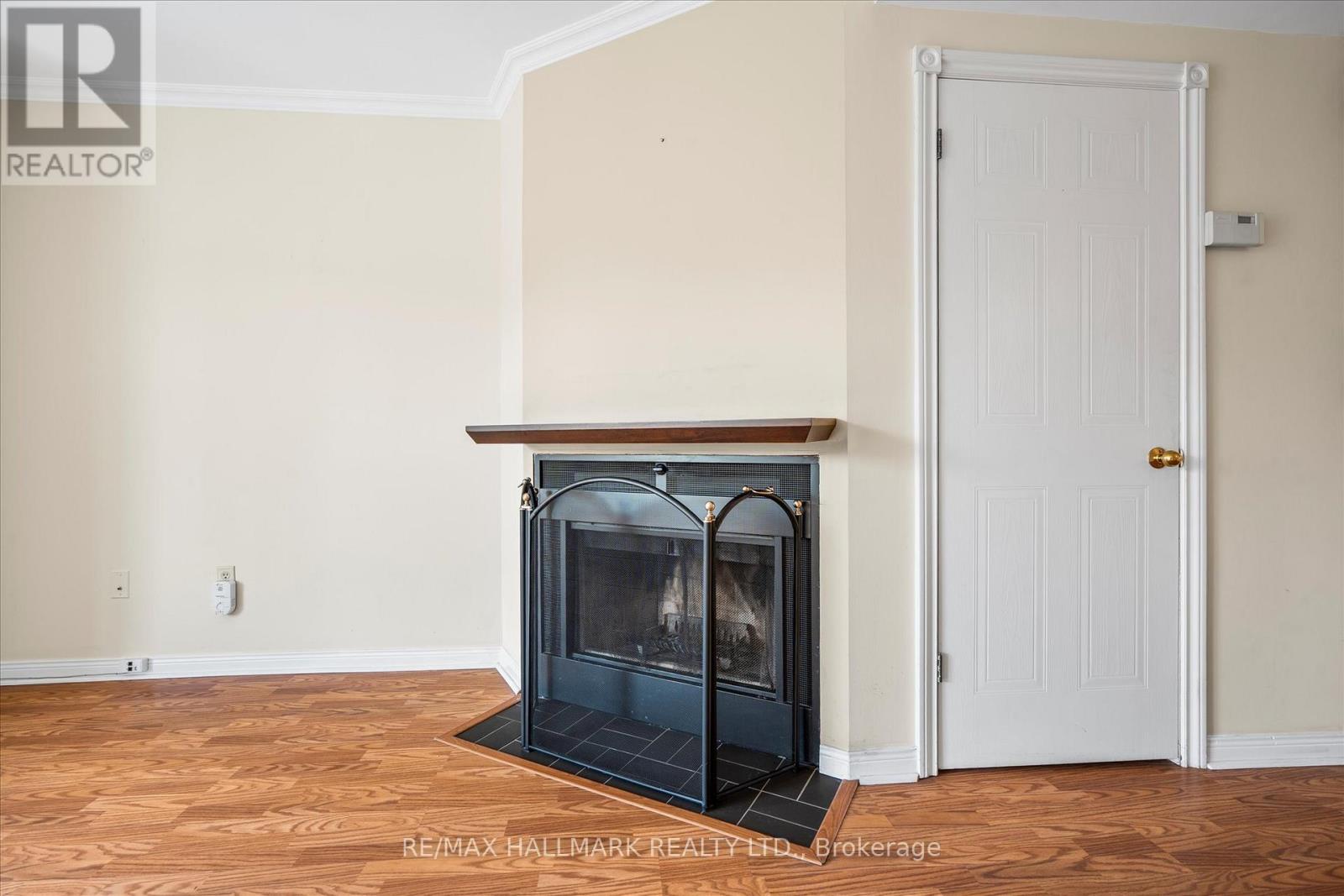 1 - 122 Glen Manor Drive, Toronto, Ontario  M4E 2X6 - Photo 18 - E13113972