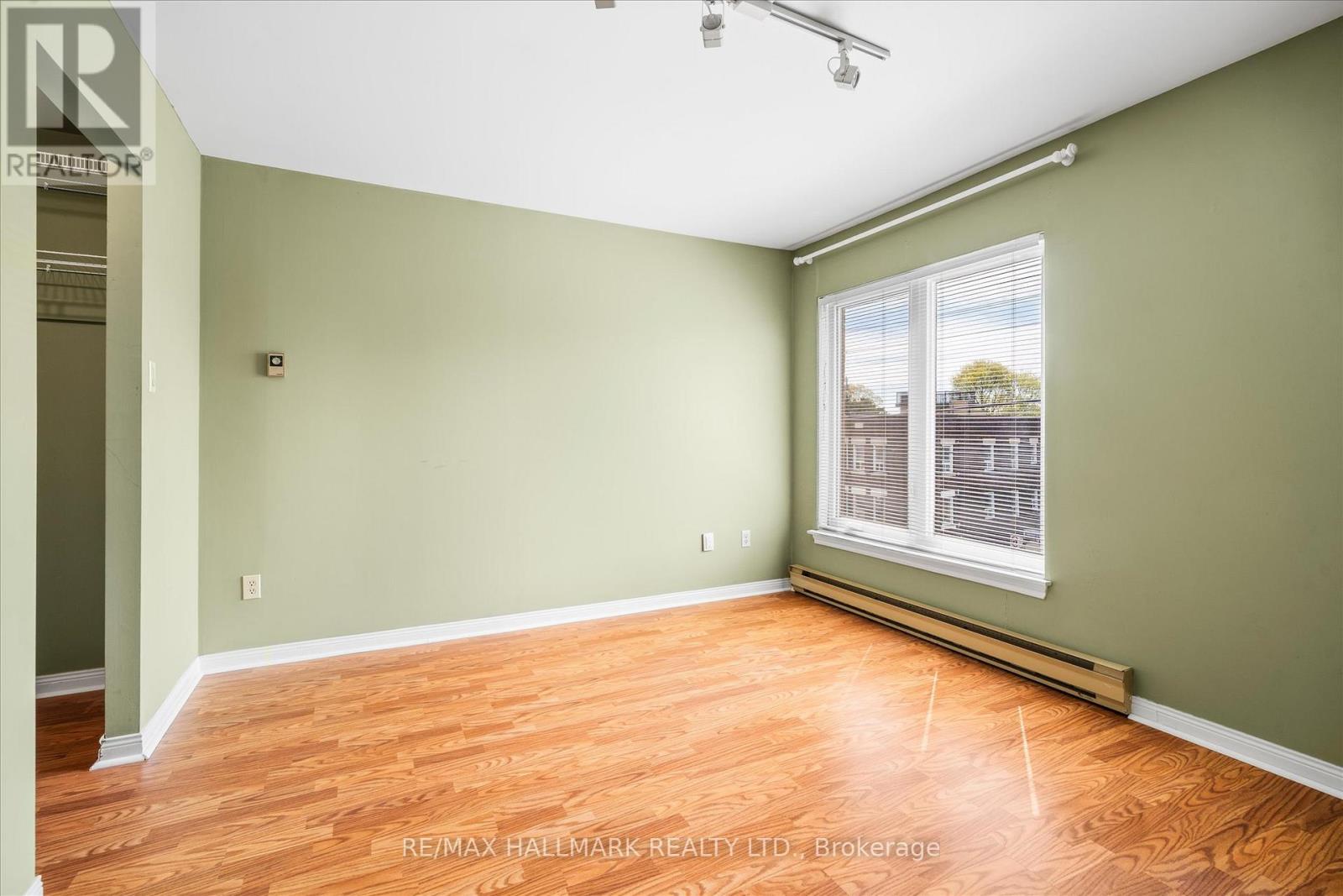 1 - 122 Glen Manor Drive, Toronto, Ontario  M4E 2X6 - Photo 25 - E13113972