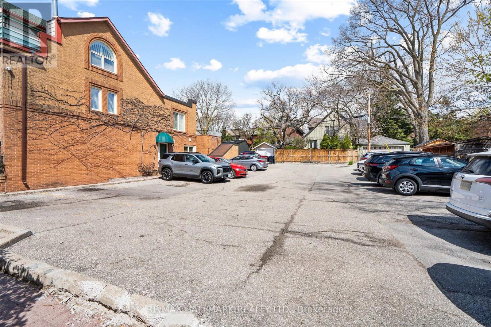 1 - 122 Glen Manor Drive, Toronto, Ontario  M4E 2X6 - Photo 34 - E13113972