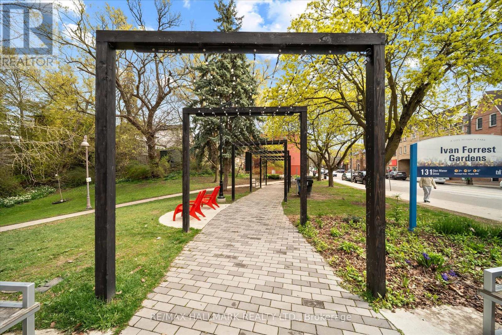 1 - 122 Glen Manor Drive, Toronto, Ontario  M4E 2X6 - Photo 37 - E13113972