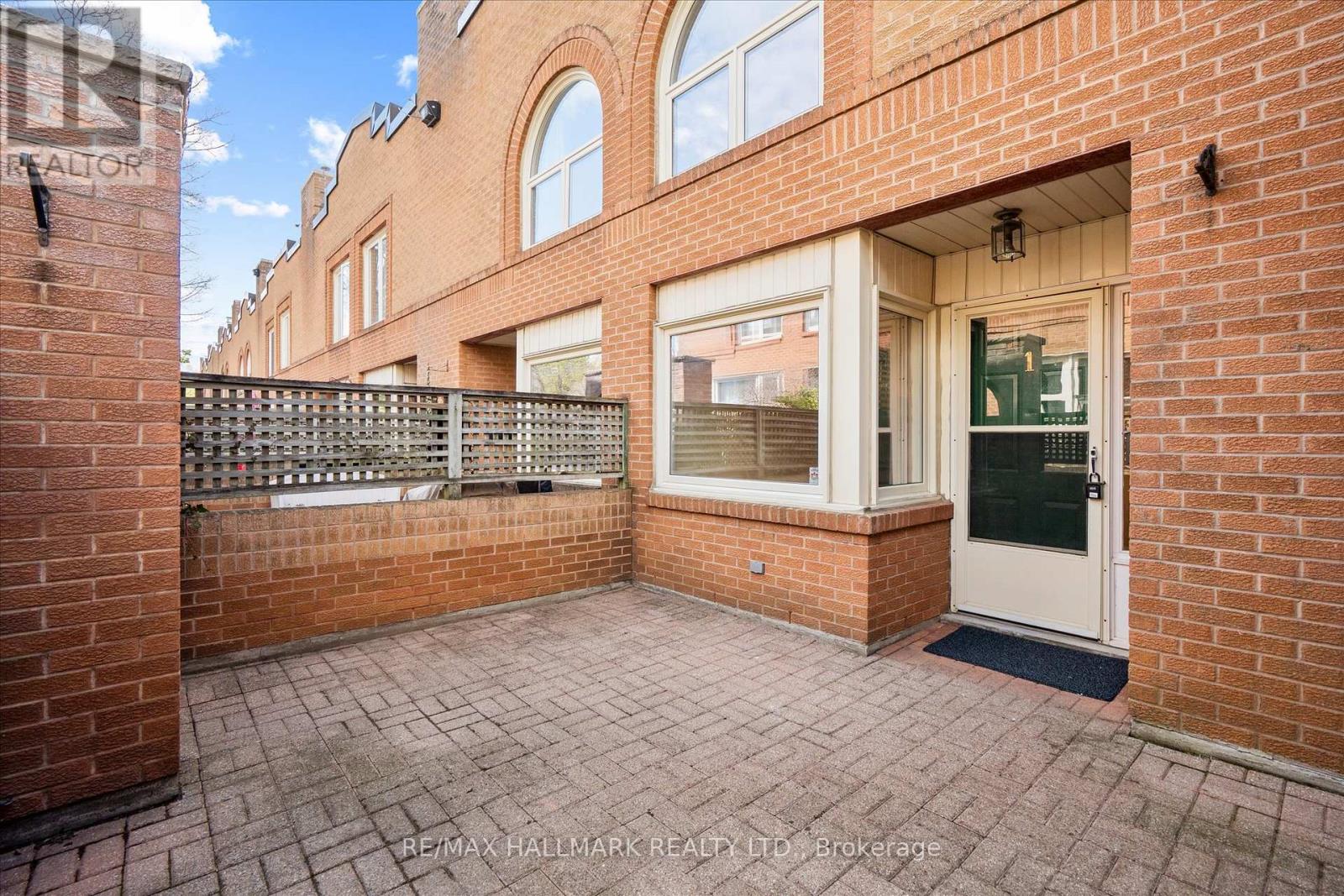 1 - 122 Glen Manor Drive, Toronto, Ontario  M4E 2X6 - Photo 5 - E13113972