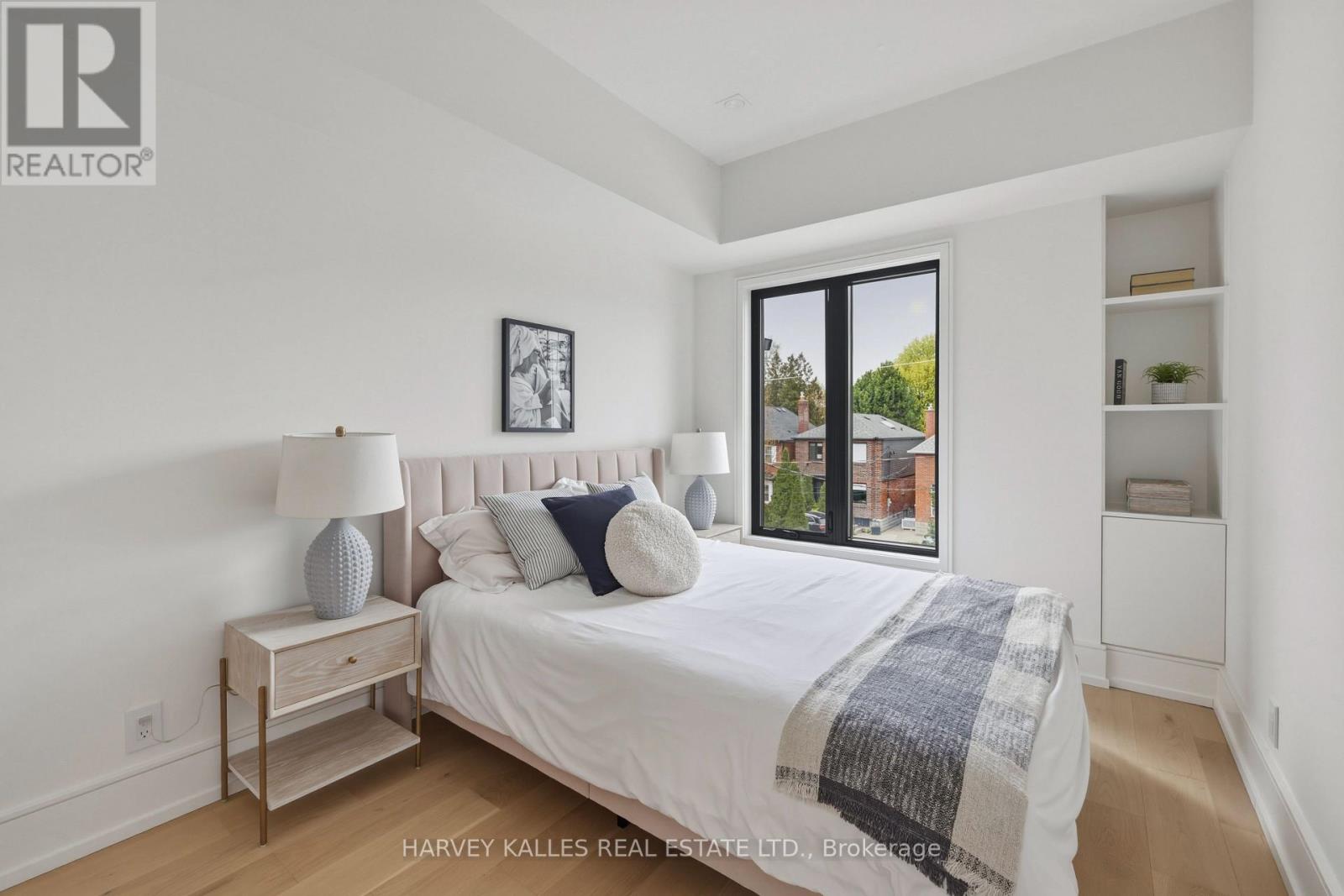 261 St Germain Avenue, Toronto, Ontario  M5M 1W4 - Photo 42 - C13113422