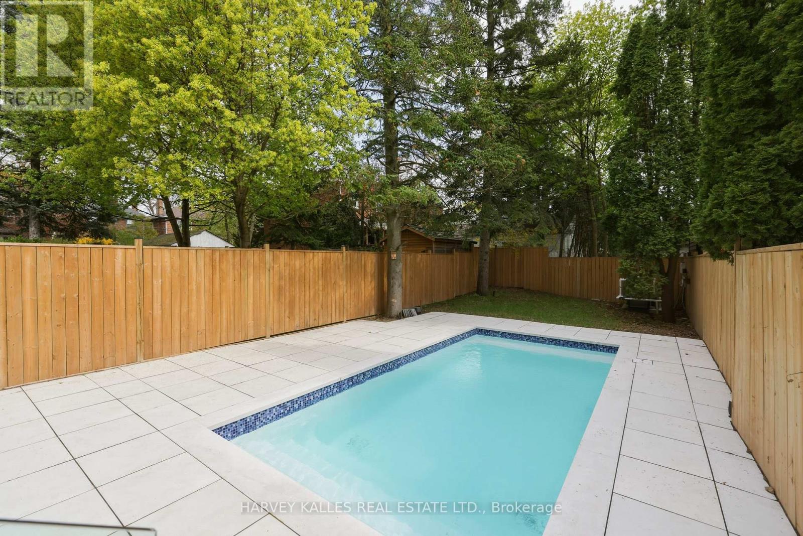 261 St Germain Avenue, Toronto, Ontario  M5M 1W4 - Photo 47 - C13113422