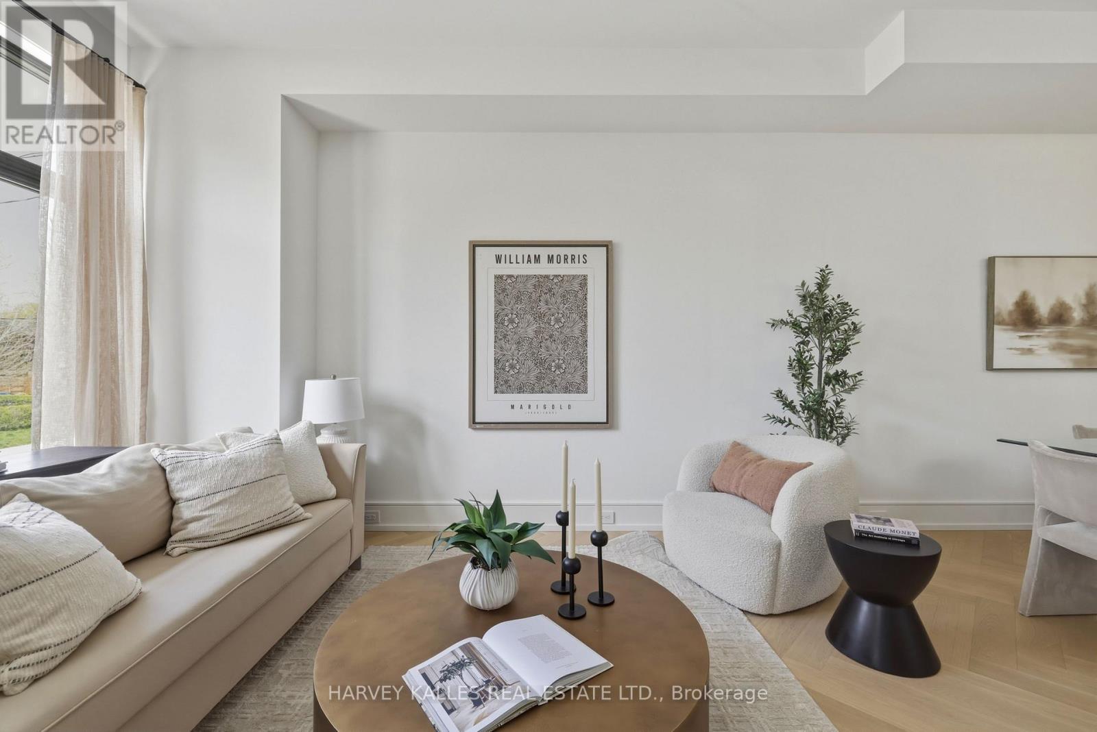 261 St Germain Avenue, Toronto, Ontario  M5M 1W4 - Photo 7 - C13113422