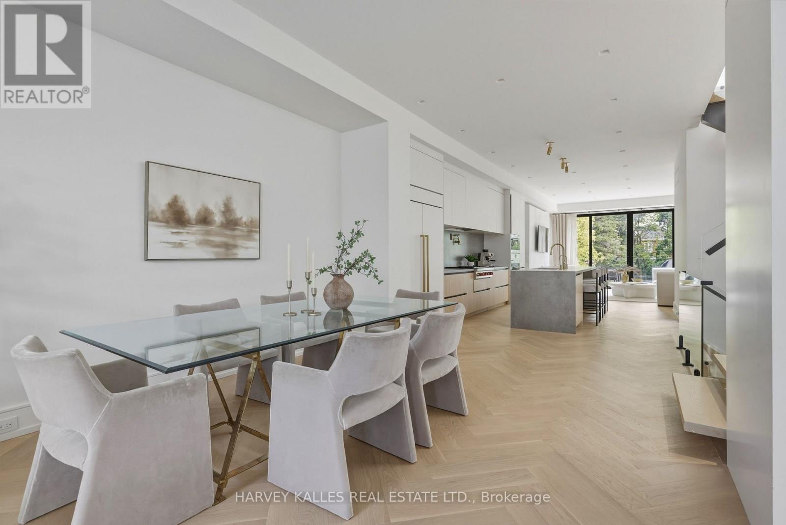 261 St Germain Avenue, Toronto, Ontario  M5M 1W4 - Photo 8 - C13113422