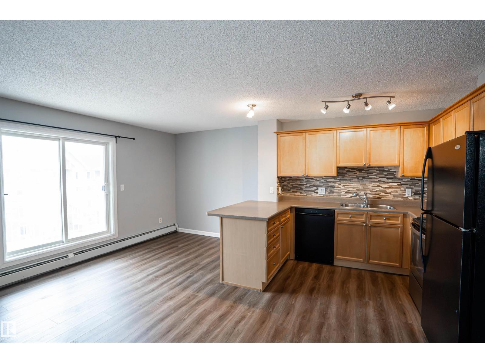 4407 23 ST NW, edmonton, Alberta
