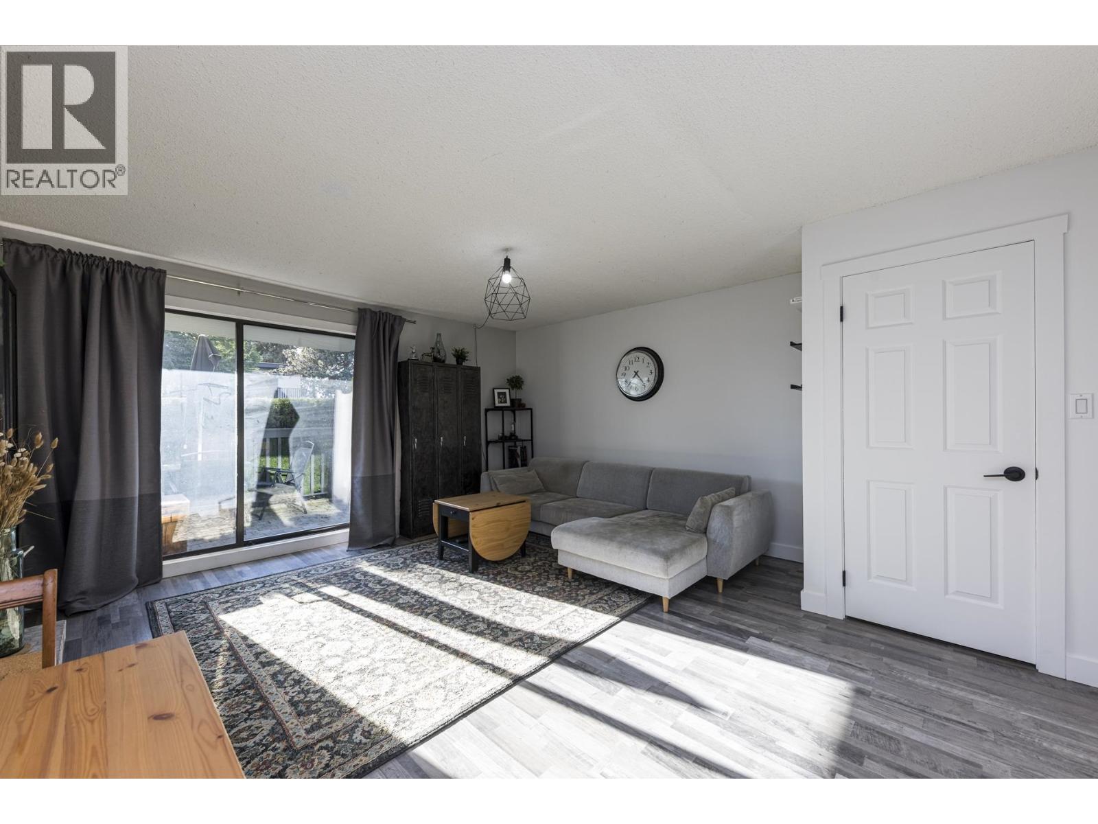 3132 Lonsdale Avenue, North Vancouver, British Columbia  V7N 3J8 - Photo 3 - R3122255