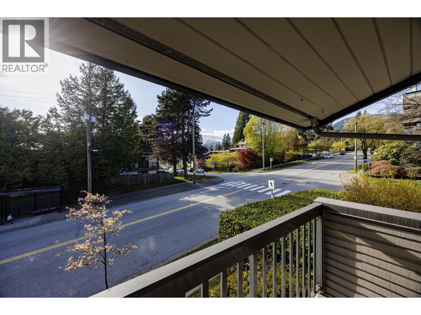 3132 Lonsdale Avenue, North Vancouver, British Columbia  V7N 3J8 - Photo 23 - R3122255