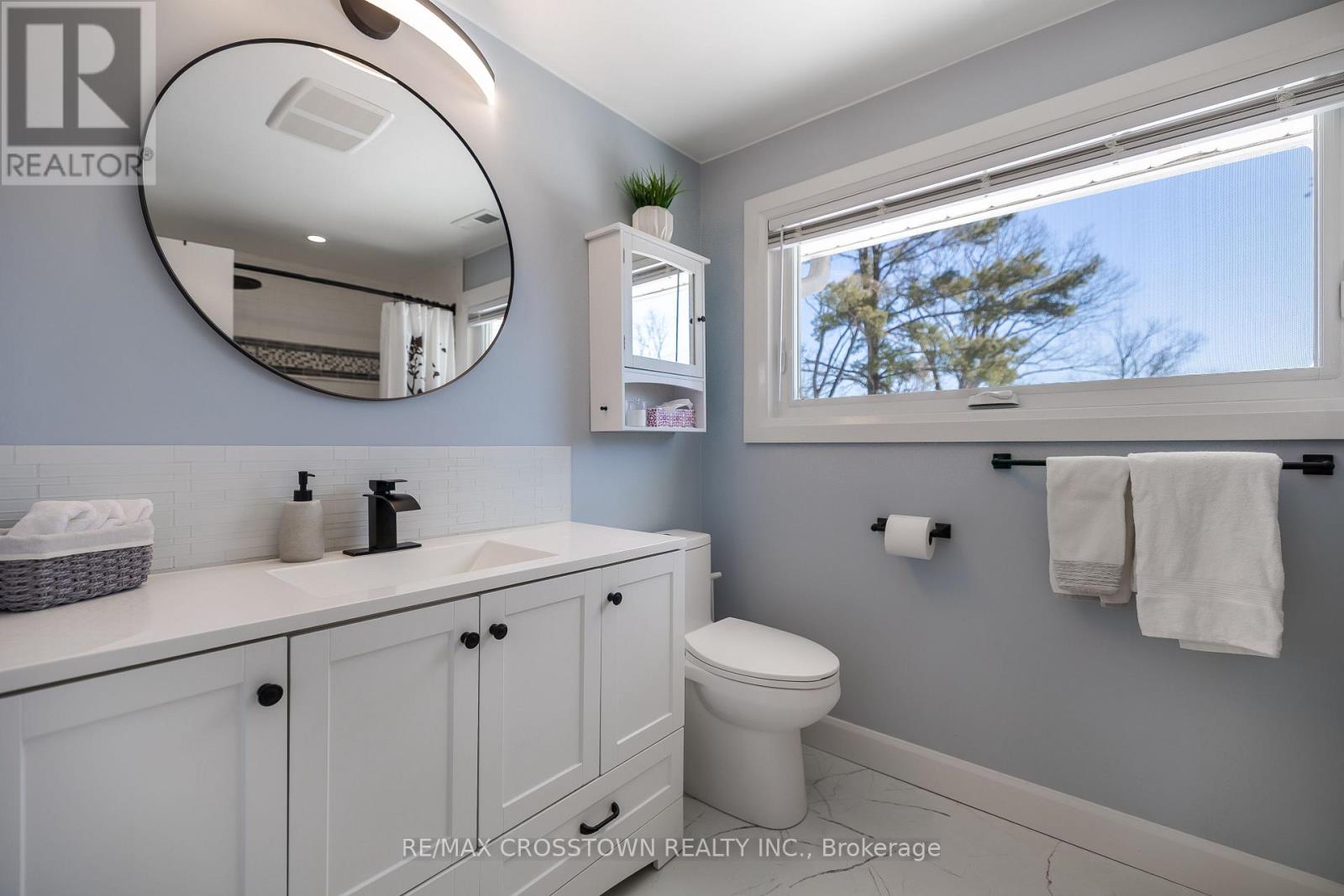 11 Castle Drive, Barrie (Sunnidale), Ontario  L4N 1P7 - Photo 21 - S13113952