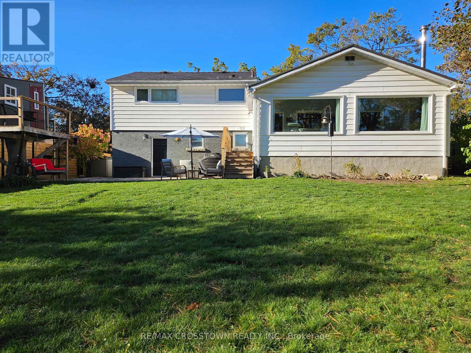 11 Castle Drive, Barrie (Sunnidale), Ontario  L4N 1P7 - Photo 42 - S13113952