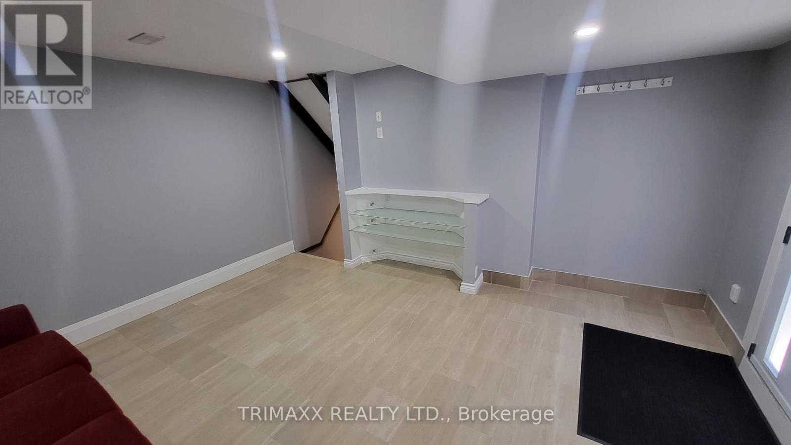 Bsmt - 19 St Andrews Boulevard, Toronto, Ontario  M9R 1V9 - Photo 17 - W13113984