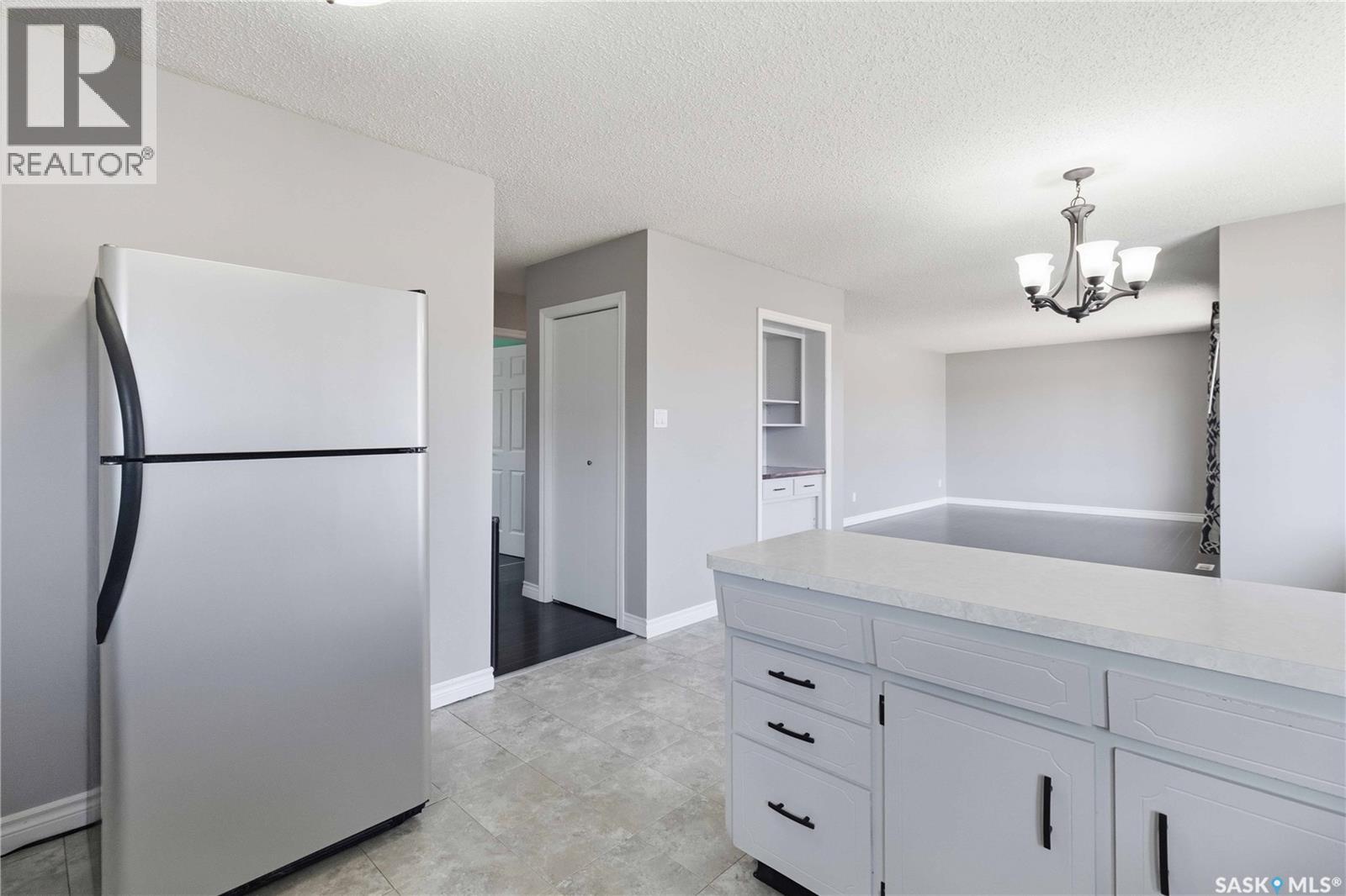8 Park Avenue, Langham, Saskatchewan  S0K 2L0 - Photo 17 - SK035662