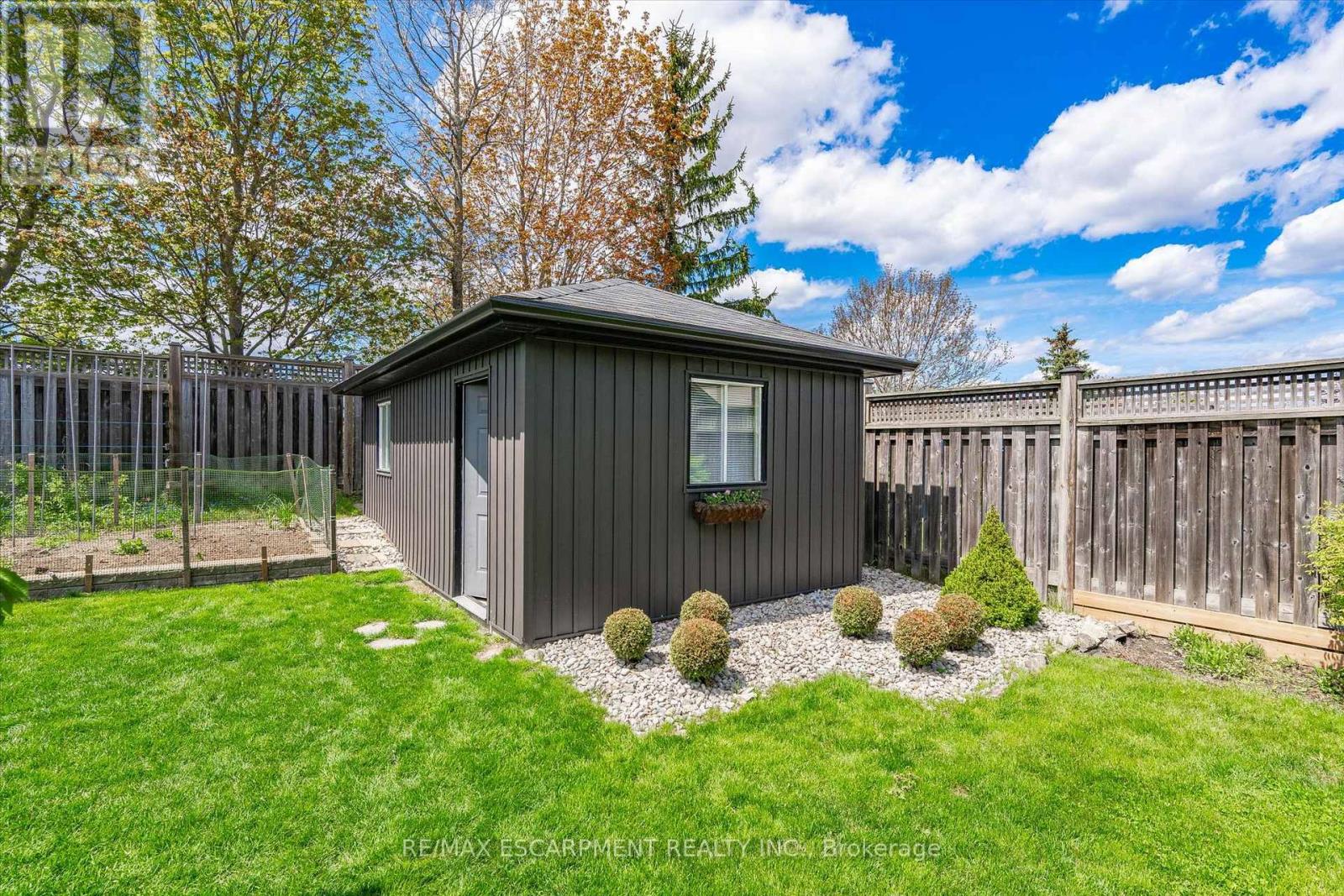 41 Tanglewood Drive, Hamilton, Ontario  L0R 1C0 - Photo 44 - X12780142