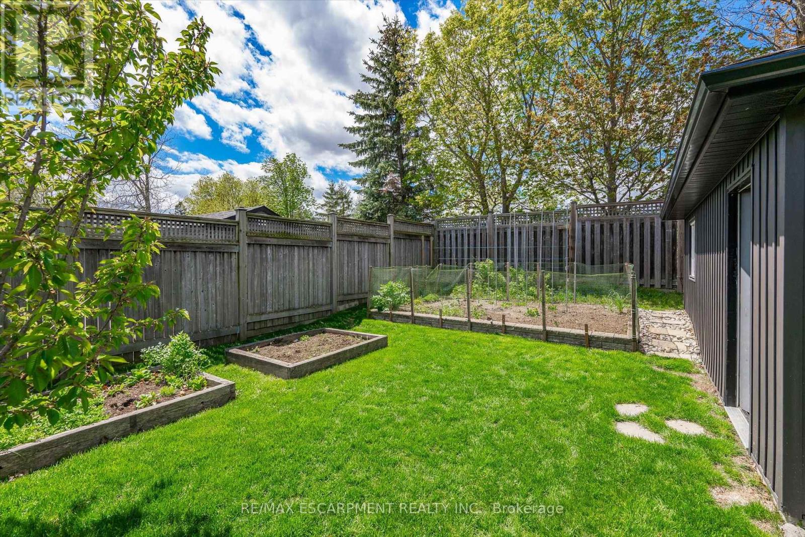 41 Tanglewood Drive, Hamilton, Ontario  L0R 1C0 - Photo 46 - X12780142