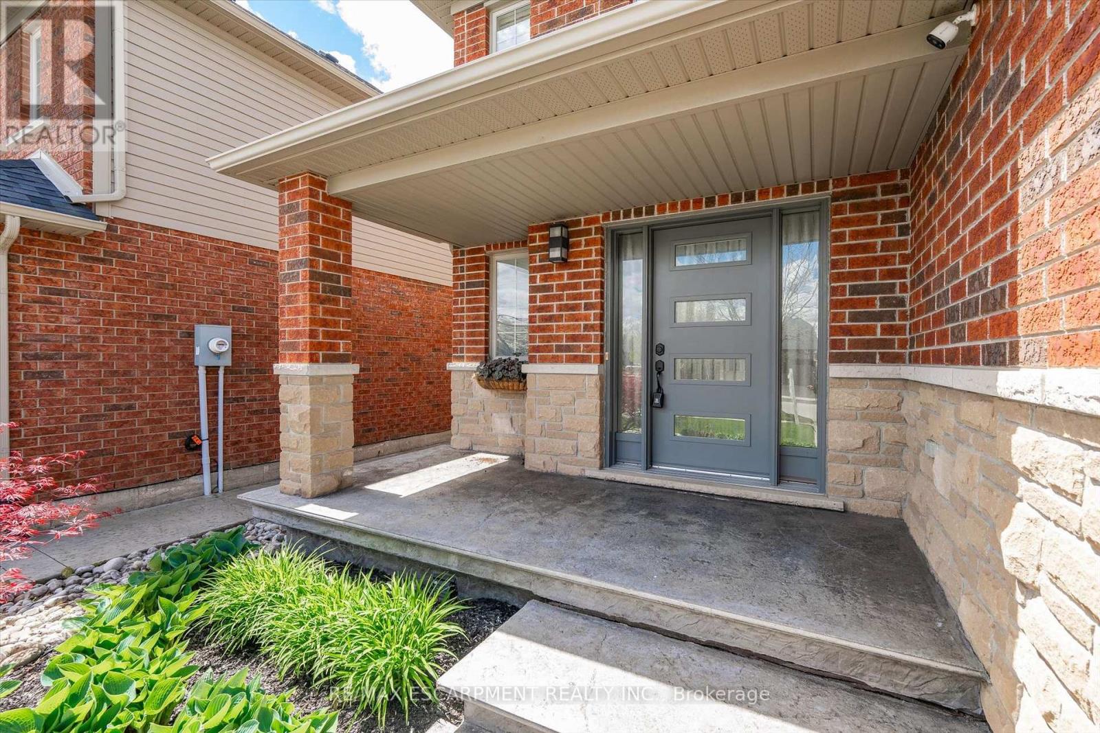 41 Tanglewood Drive, Hamilton, Ontario  L0R 1C0 - Photo 4 - X12780142