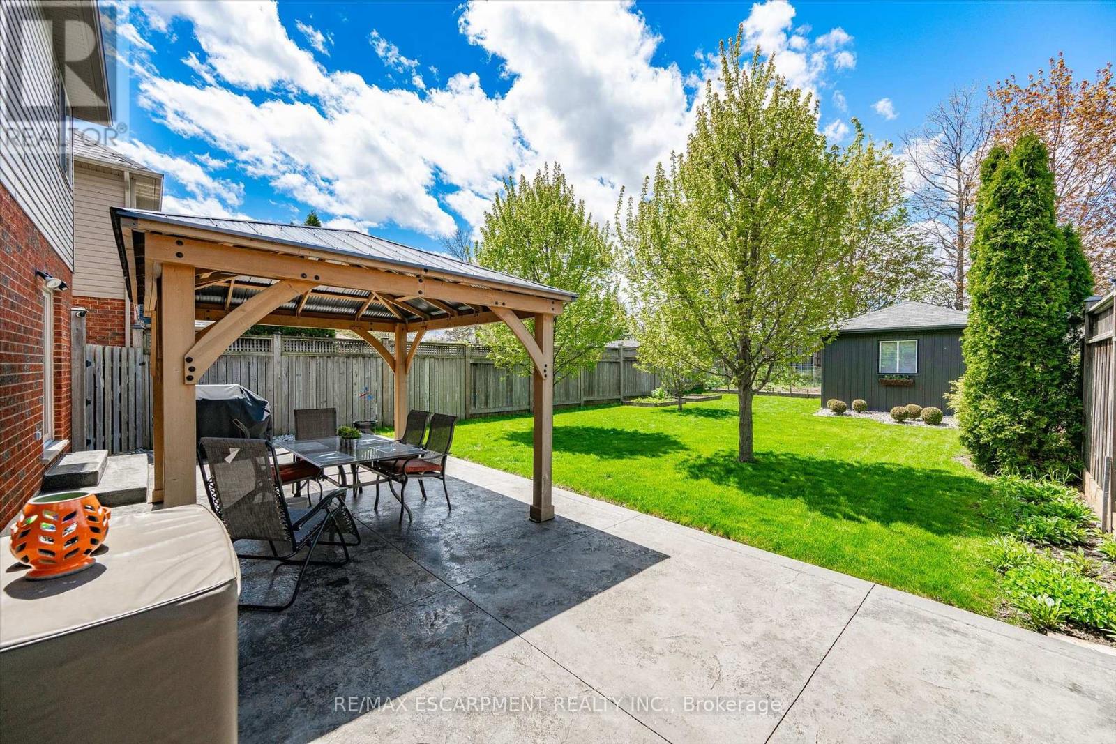 41 Tanglewood Drive, Hamilton, Ontario  L0R 1C0 - Photo 40 - X12780142