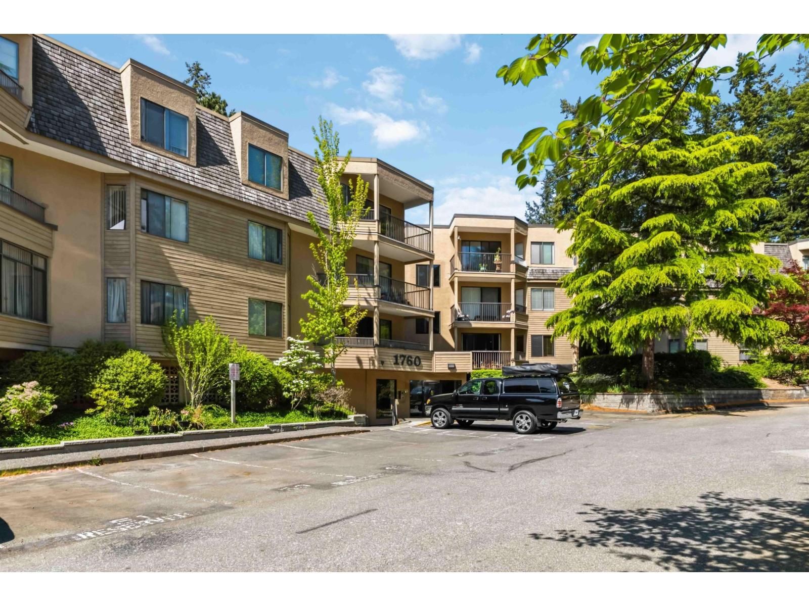 214 1760 Southmere Crescent Crescent, Surrey, British Columbia  V4A 6E5 - Photo 3 - R3113872