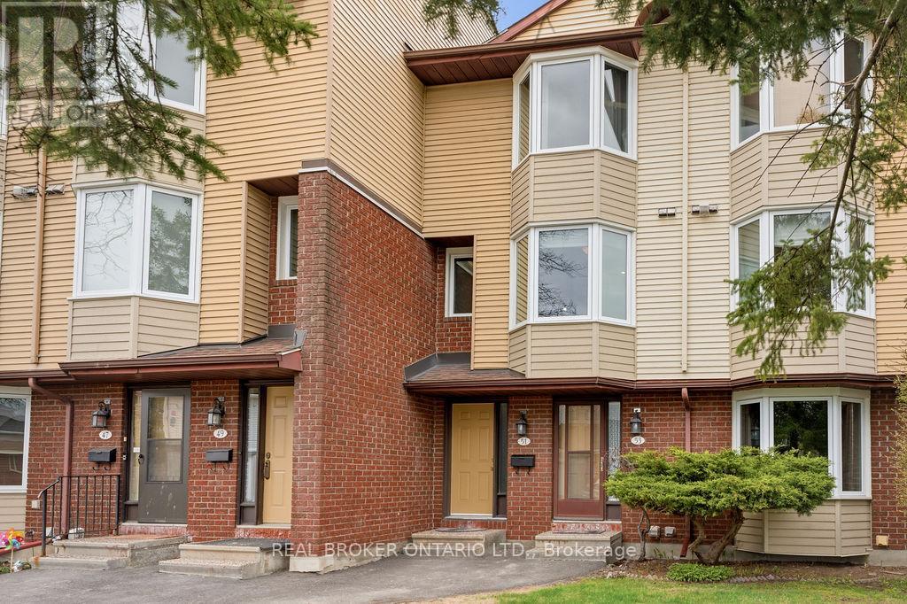 51 HAXBY PRIVATE, Ottawa, Ontario