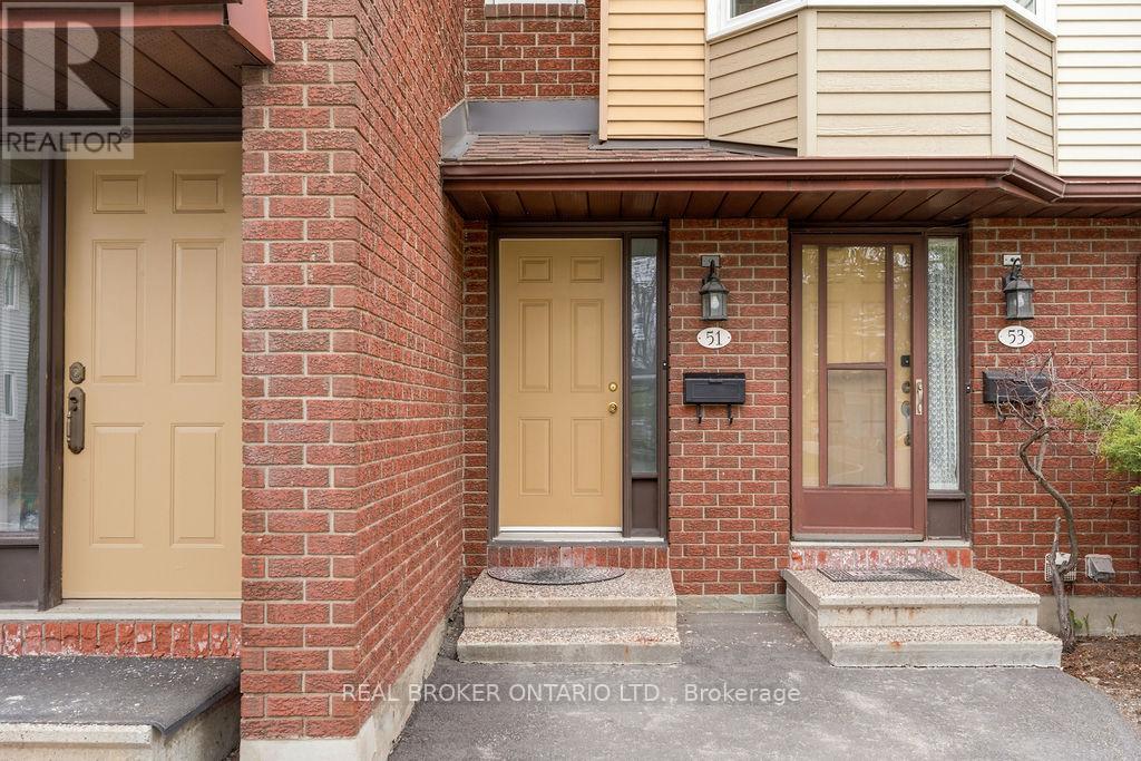 51 Haxby Private, Ottawa, Ontario  K1T 3B7 - Photo 3 - X13113992
