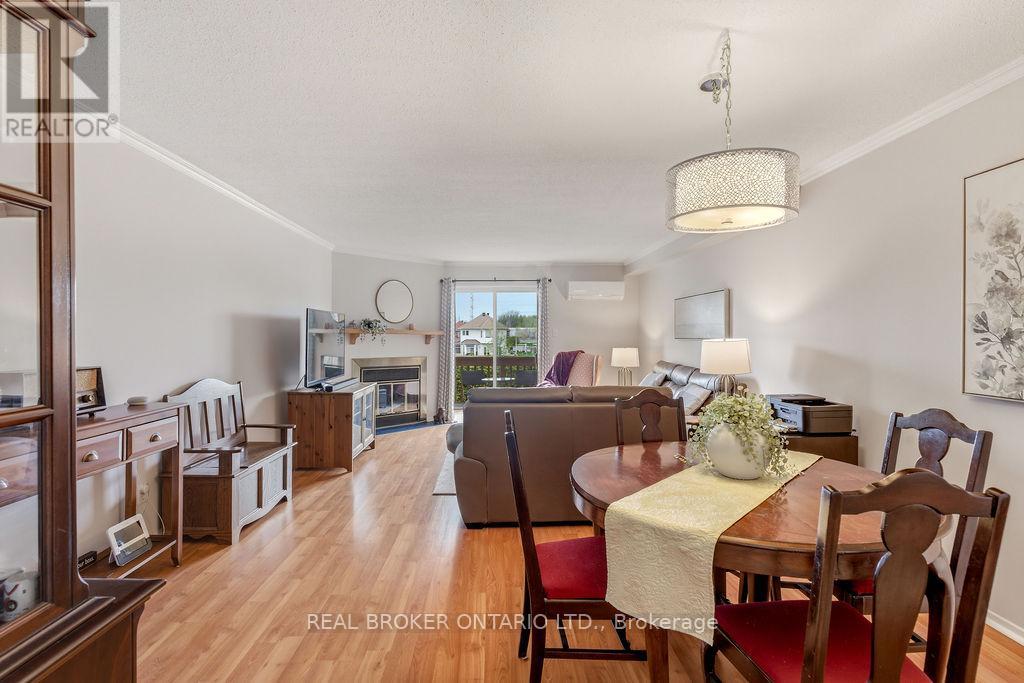 51 Haxby Private, Ottawa, Ontario  K1T 3B7 - Photo 6 - X13113992