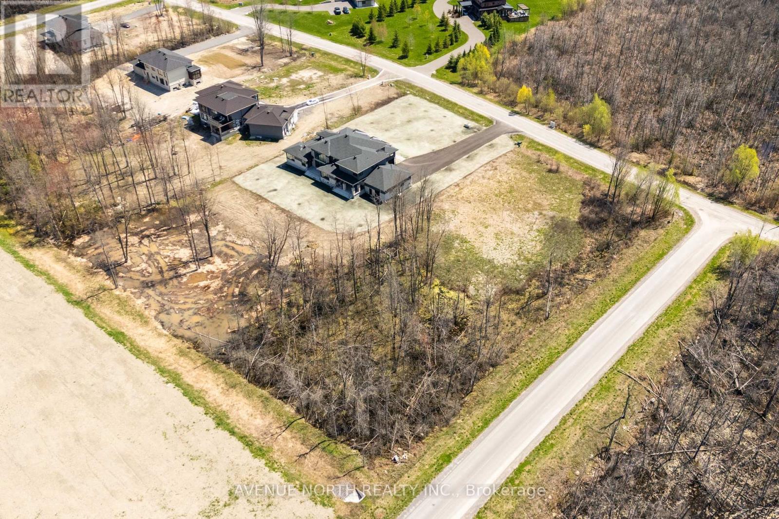 5829 Red Castle Ridge, Ottawa, Ontario  K4M 0A7 - Photo 3 - X13114066