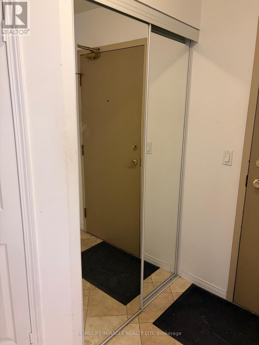 504 - 909 Bay Street N, Toronto, Ontario  M5S 3G2 - Photo 10 - C13114022