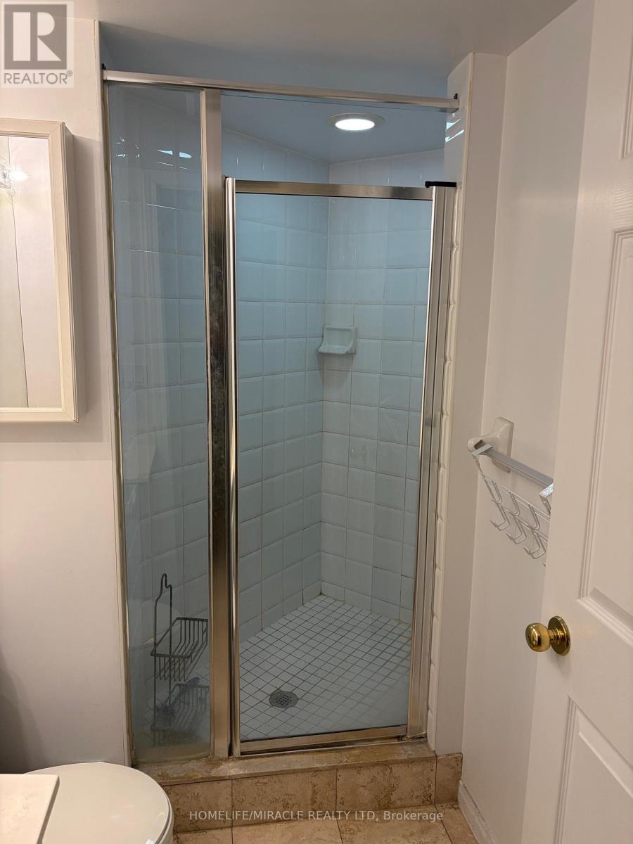 504 - 909 Bay Street N, Toronto, Ontario  M5S 3G2 - Photo 16 - C13114022