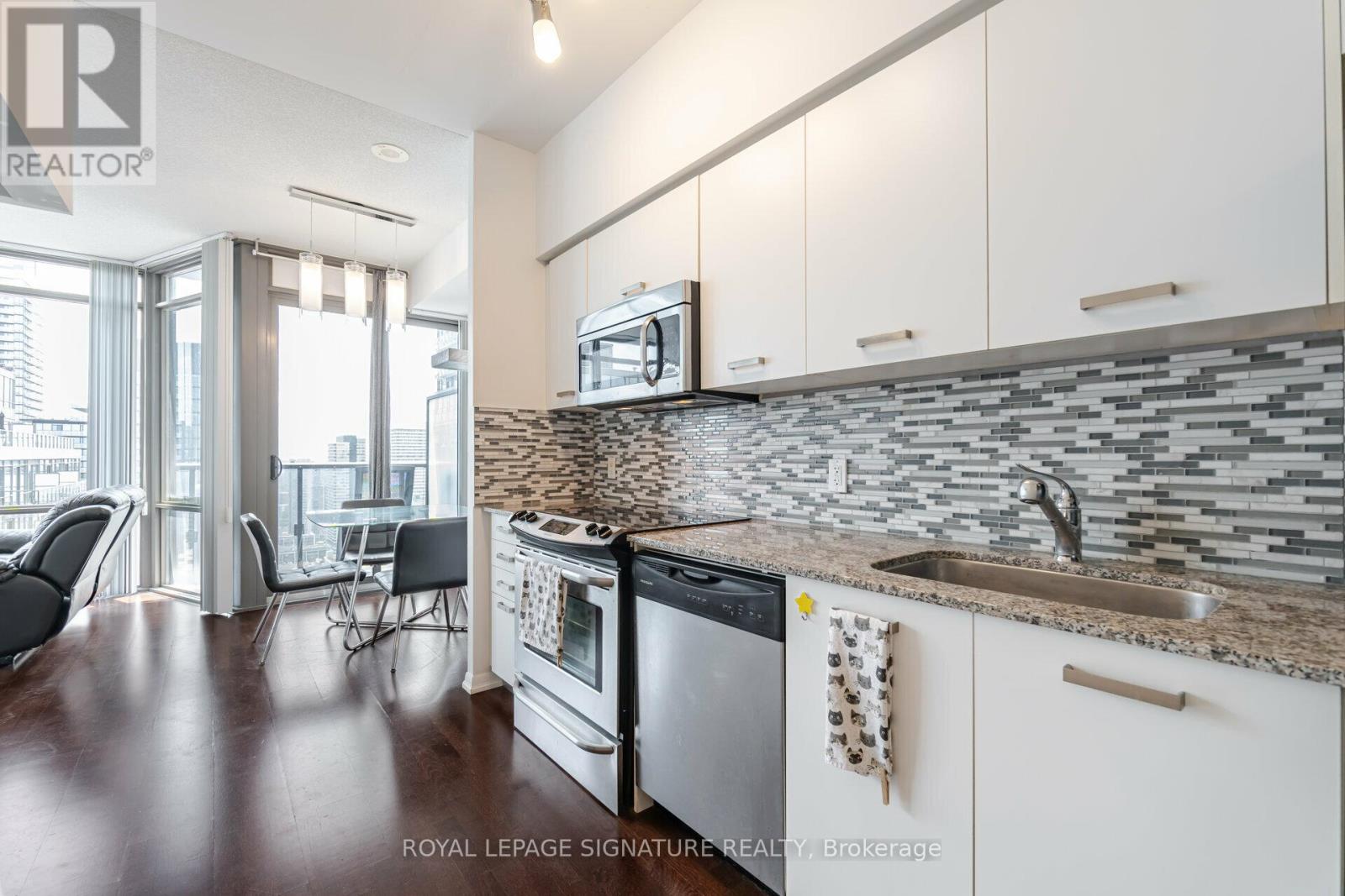 3307 - 832 Bay Street, Toronto, Ontario  M5S 1Z6 - Photo 6 - C13114070