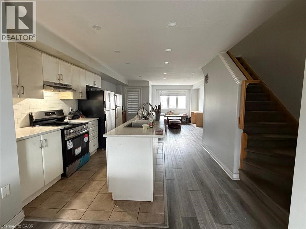 402 Linden Drive, Kitchener, Ontario  N3H 0C6 - Photo 4 - 40829278