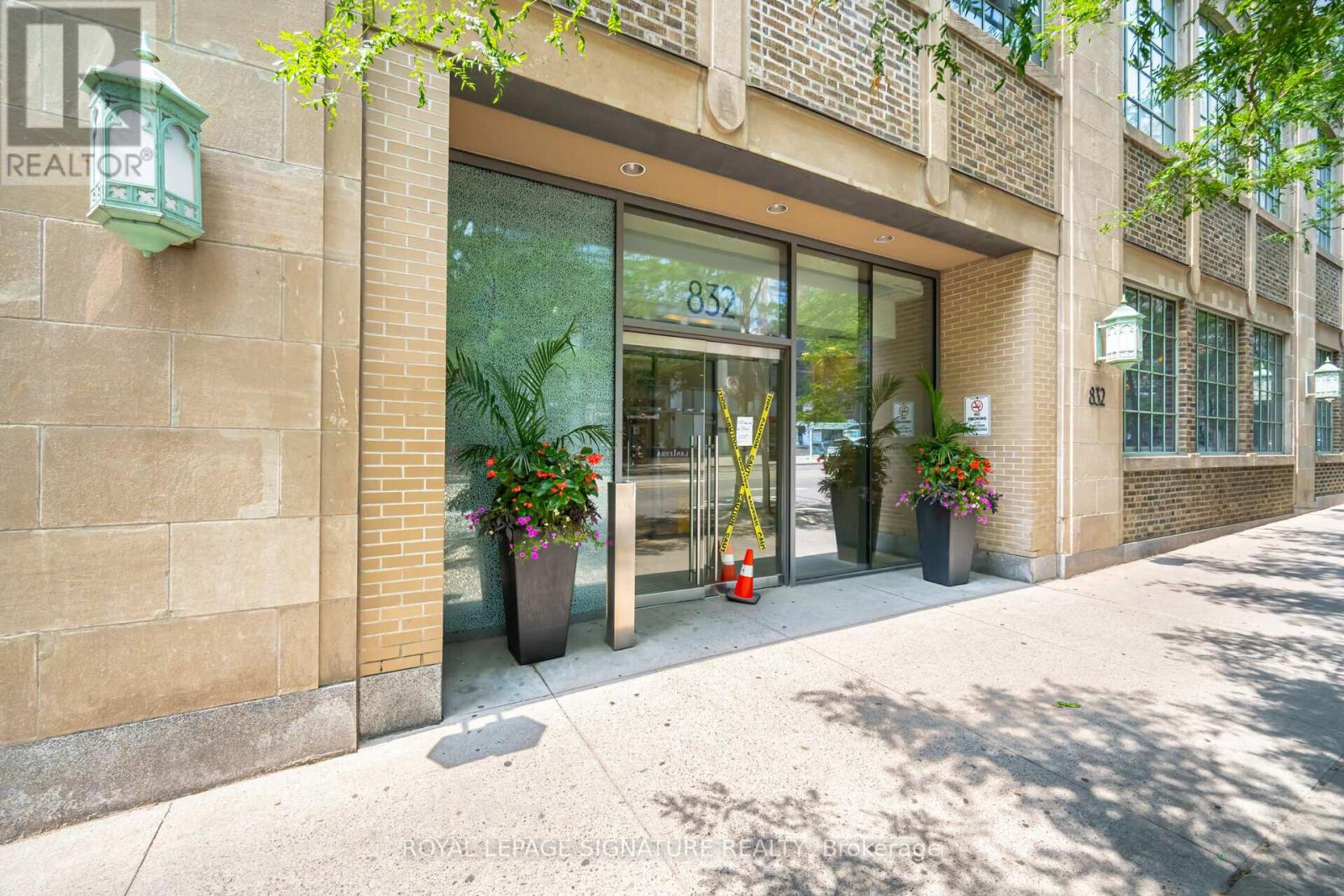 3307 - 832 Bay Street, Toronto, Ontario  M5S 1Z6 - Photo 2 - C13114070