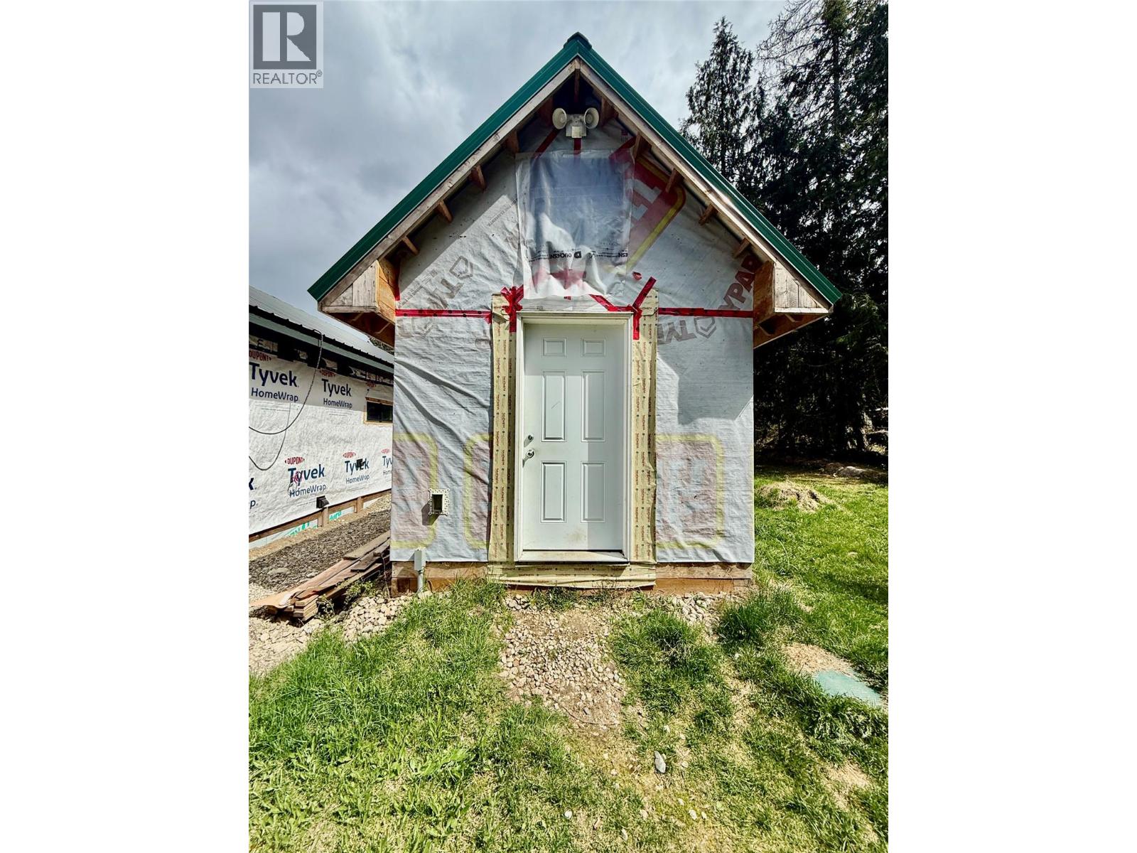 1017 Hume Street, Slocan, British Columbia V0G 2C0 - Photo 18 - 10384776