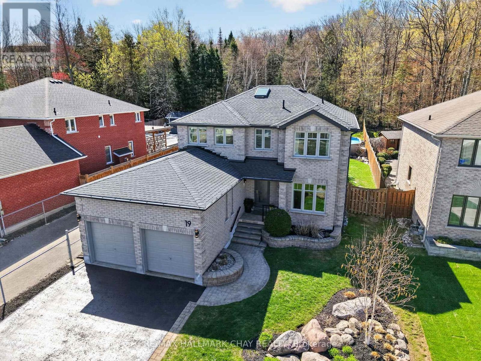 19 Grants Way, Barrie, Ontario  L4N 0J4 - Photo 3 - S13114026