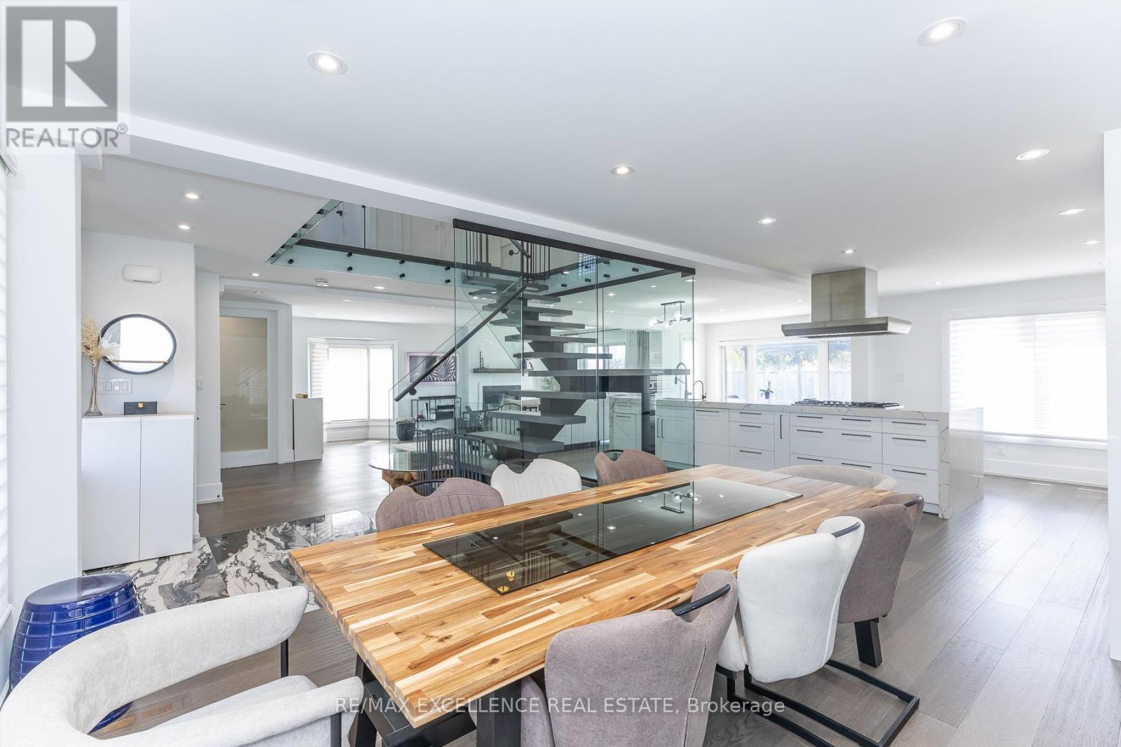 2 Pebble Beach Court, Brampton, Ontario  L6S 4E9 - Photo 10 - W13114016