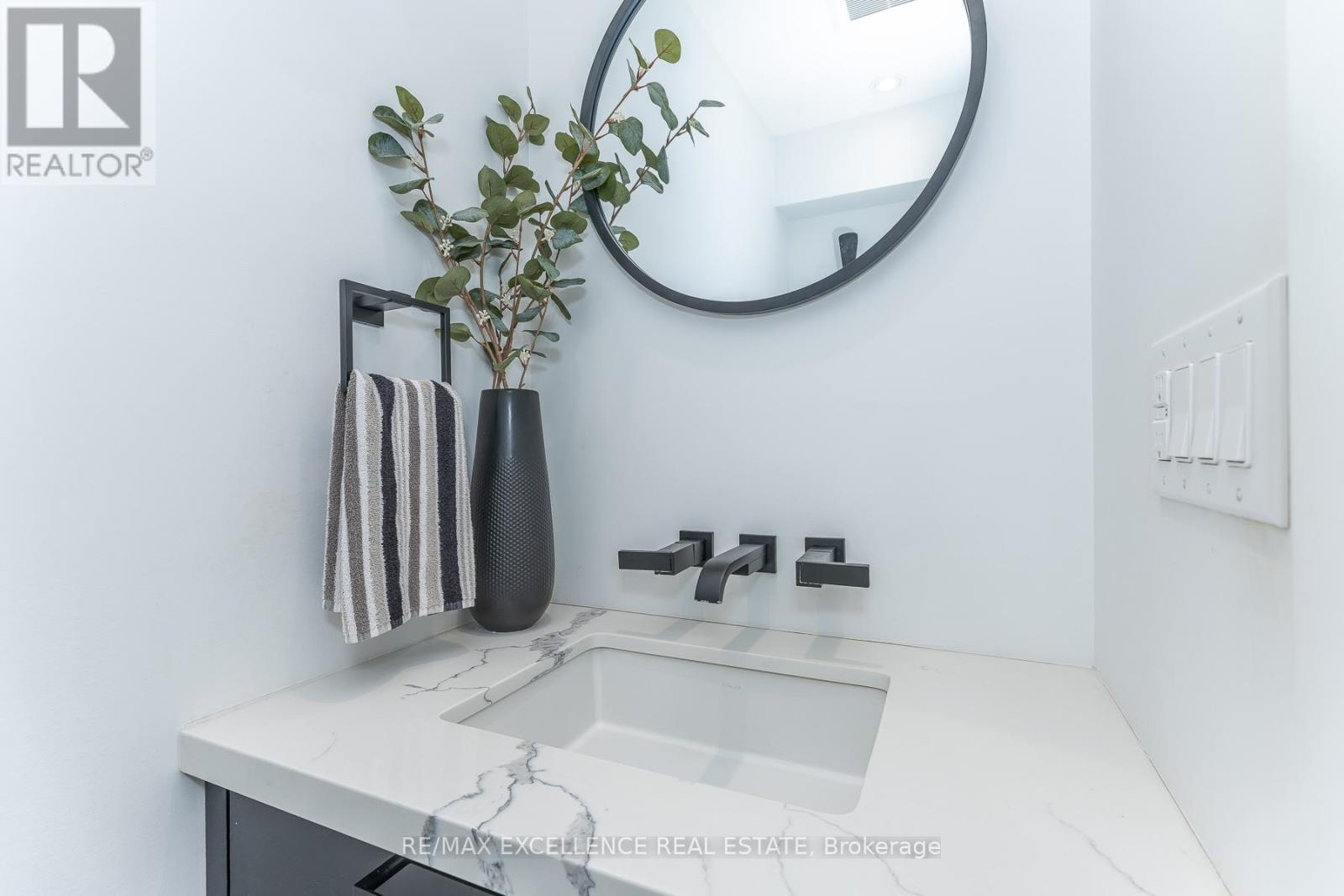 2 Pebble Beach Court, Brampton, Ontario  L6S 4E9 - Photo 17 - W13114016