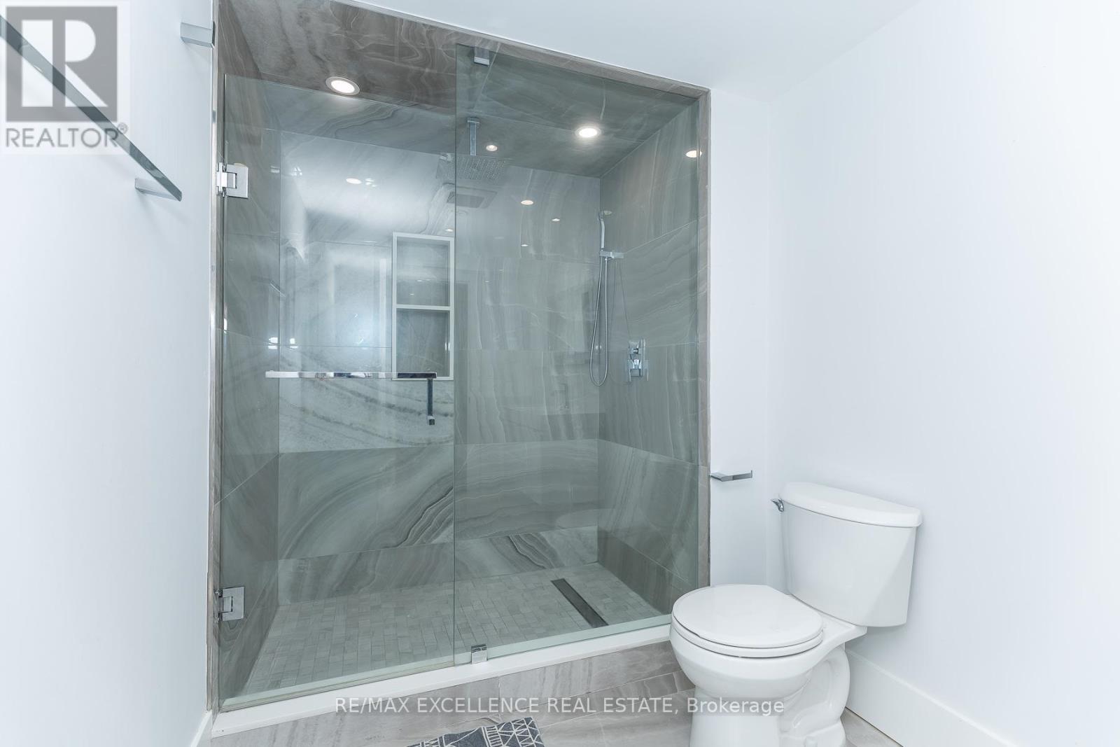 2 Pebble Beach Court, Brampton, Ontario  L6S 4E9 - Photo 40 - W13114016