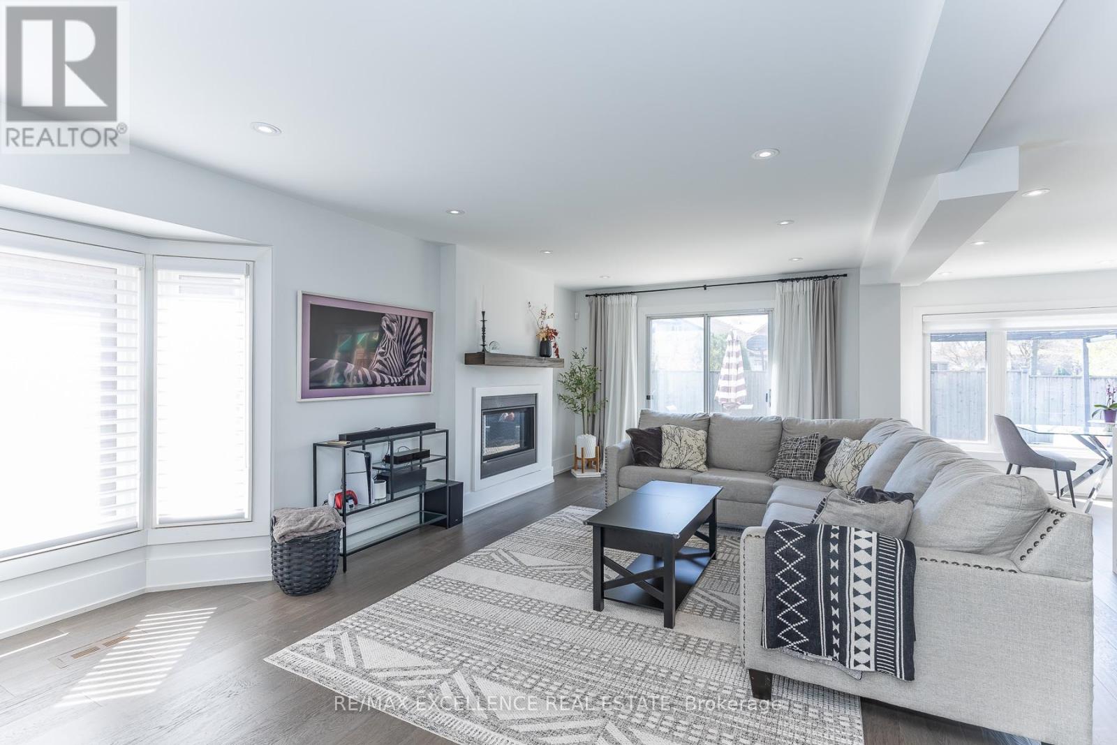 2 Pebble Beach Court, Brampton, Ontario  L6S 4E9 - Photo 8 - W13114016