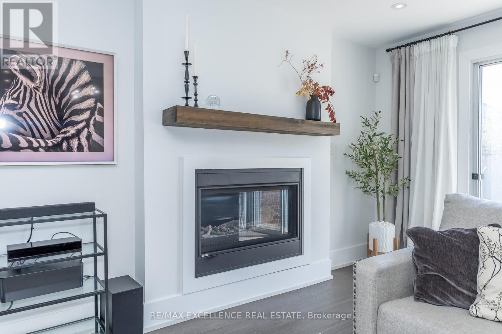 2 Pebble Beach Court, Brampton, Ontario  L6S 4E9 - Photo 9 - W13114016