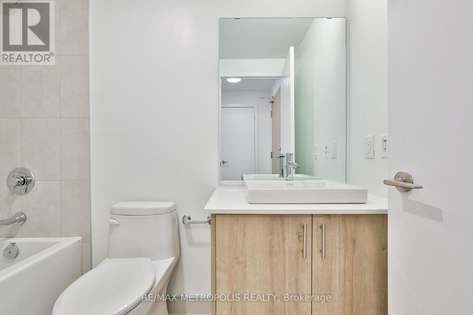 905 - 1195 The Queensway, Toronto, Ontario  M8Z 1R7 - Photo 17 - W13114046