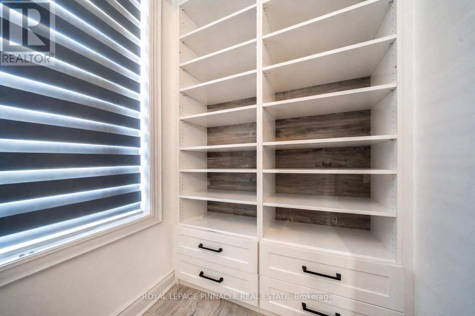 1504 Yellow Rose Circle, Oakville, Ontario  L6M 5L3 - Photo 29 - W13114048