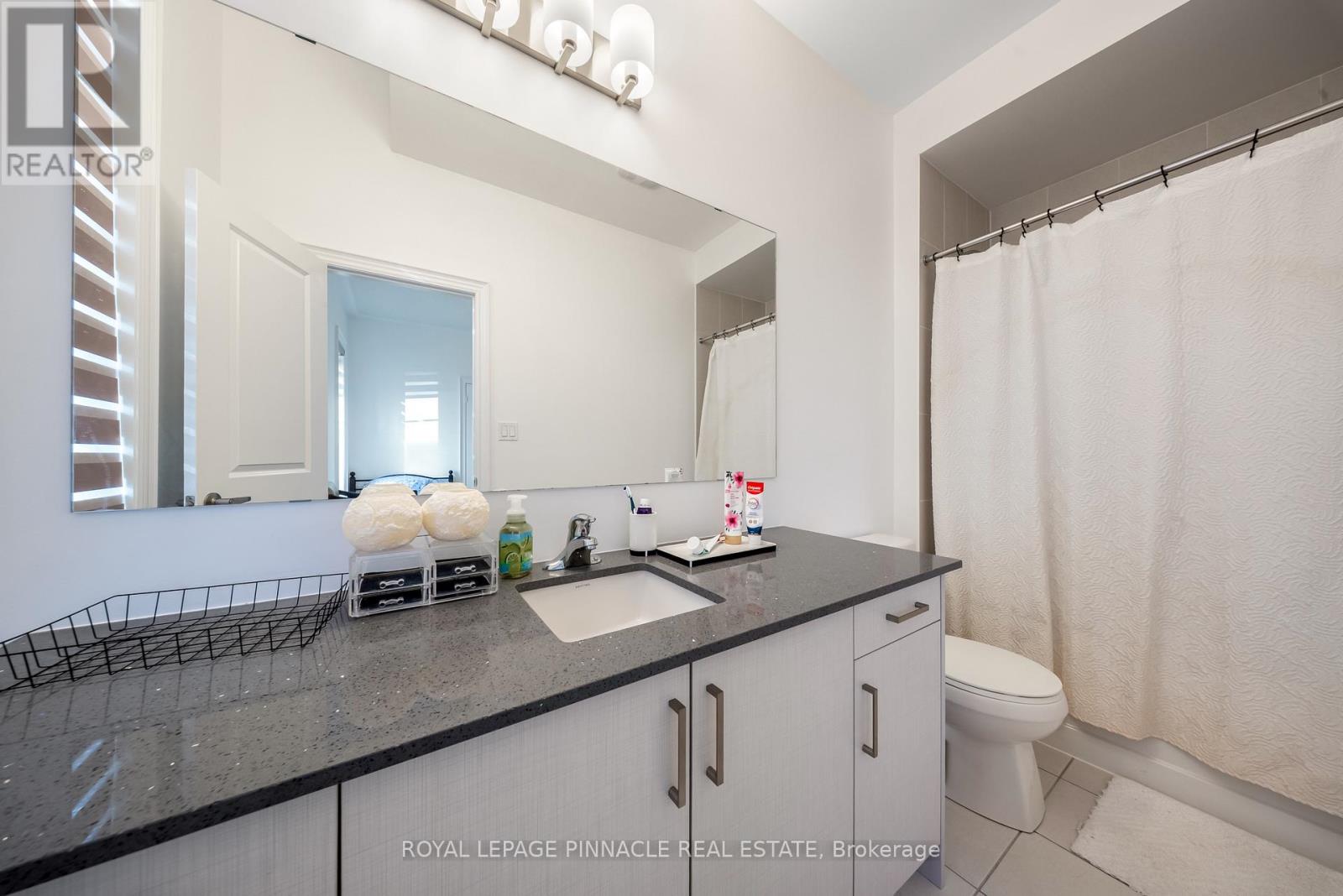 1504 Yellow Rose Circle, Oakville, Ontario  L6M 5L3 - Photo 31 - W13114048