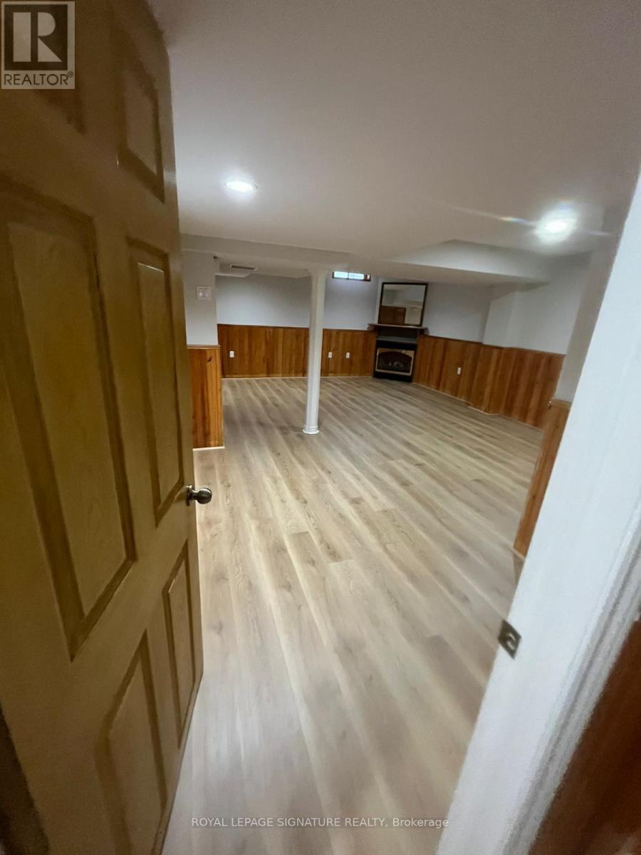 80 Wickstead Court, Brampton, Ontario  L6R 1N8 - Photo 3 - W13114058